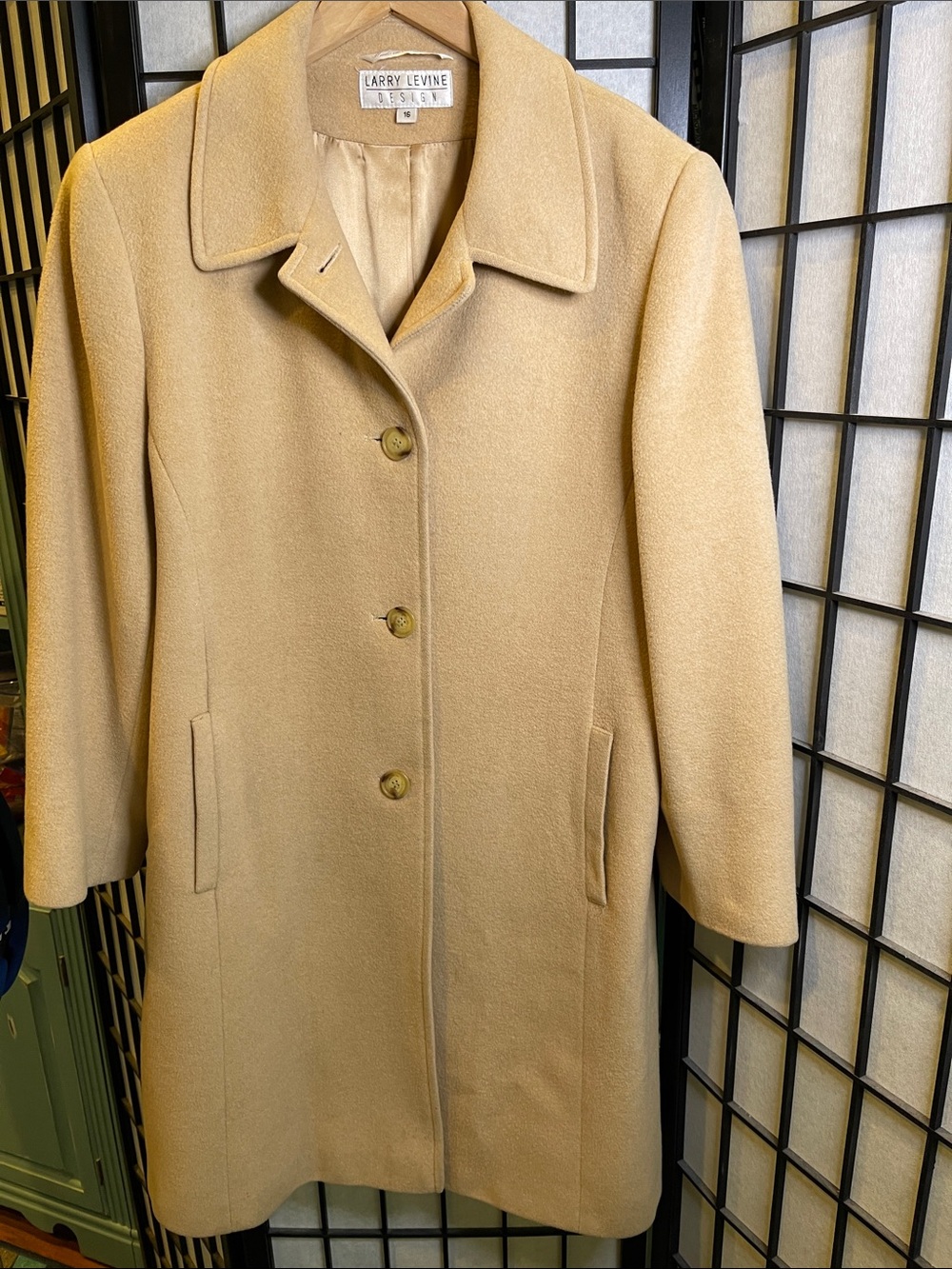 Larry Levine   Women's Camel Hair Wool Pea Coat.